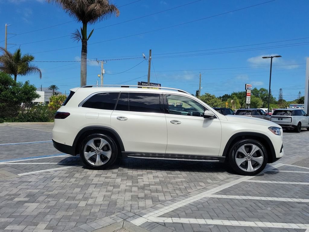 Used 2022  Mercedes-Benz GLS 450 image 6