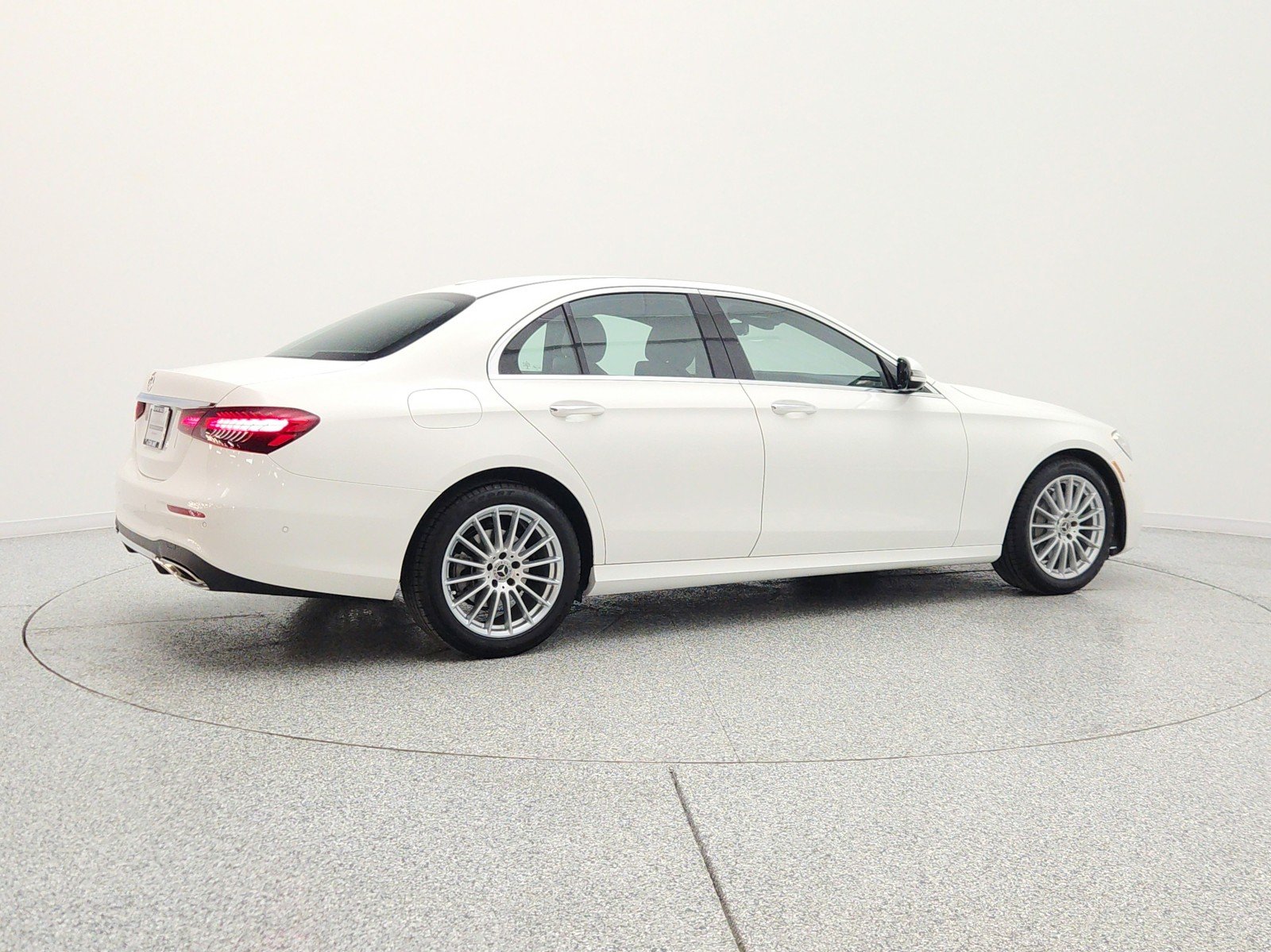 Used 2022 Polar White Mercedes-Benz E 350 RWD Sedan image 5