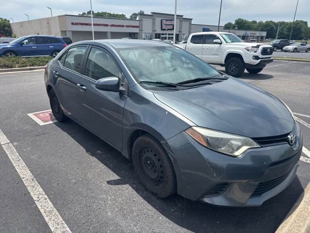 Used 2014 Gray Toyota LE image 6