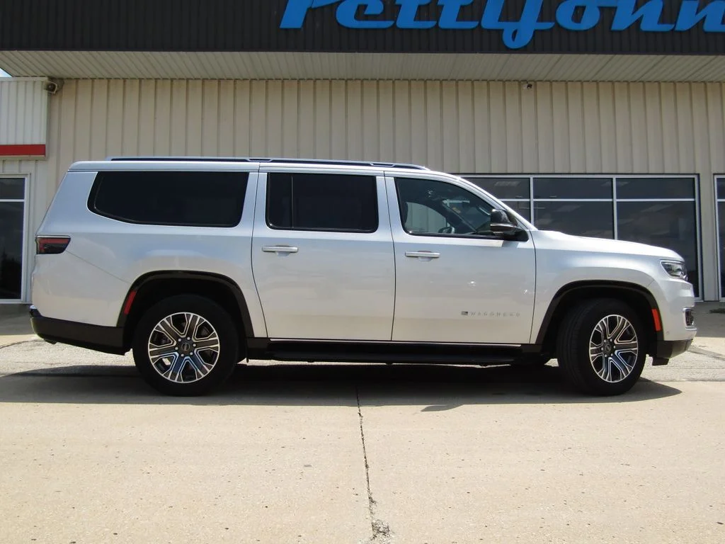 Used 2025 Silver Jeep Series II image 2