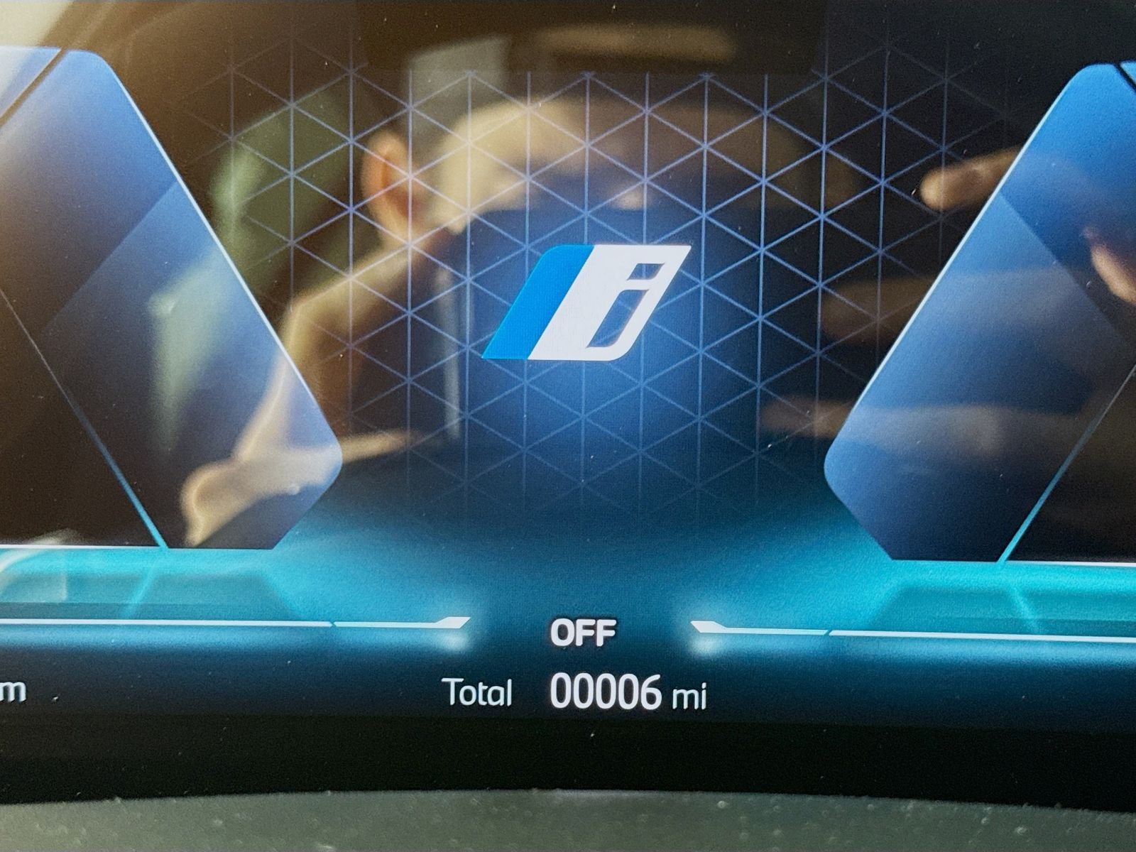 New 2026 Skyscraper Grey Metallic BMW xDrive50e image 12