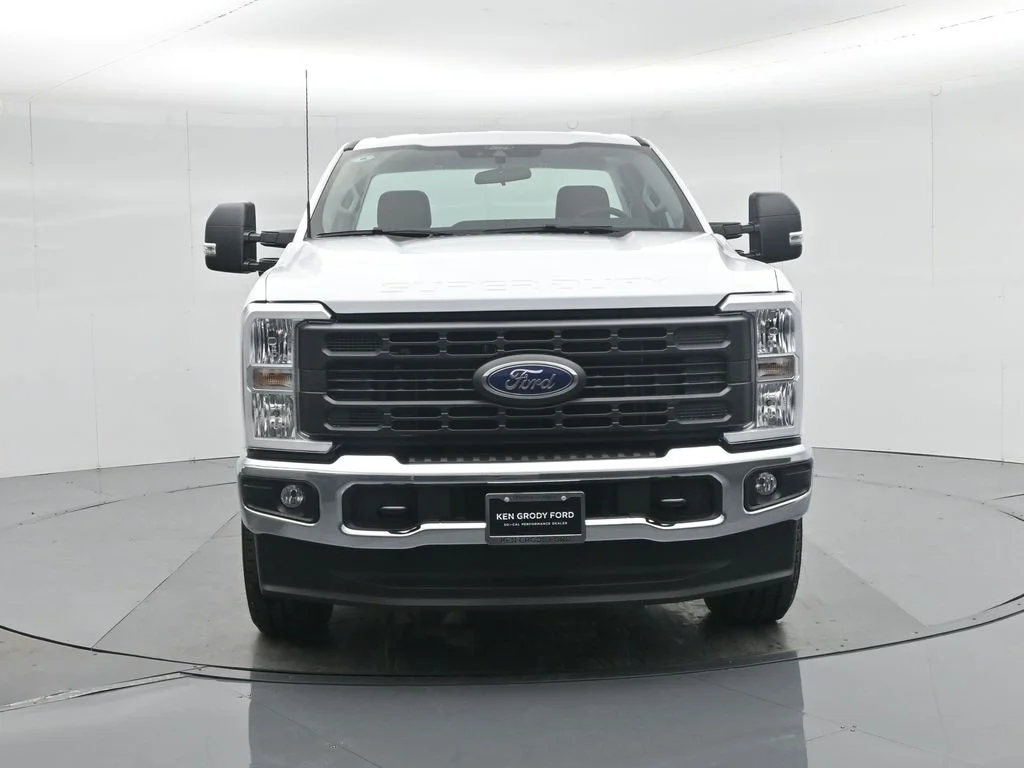 New 2026 Oxford White Ford XL image 19