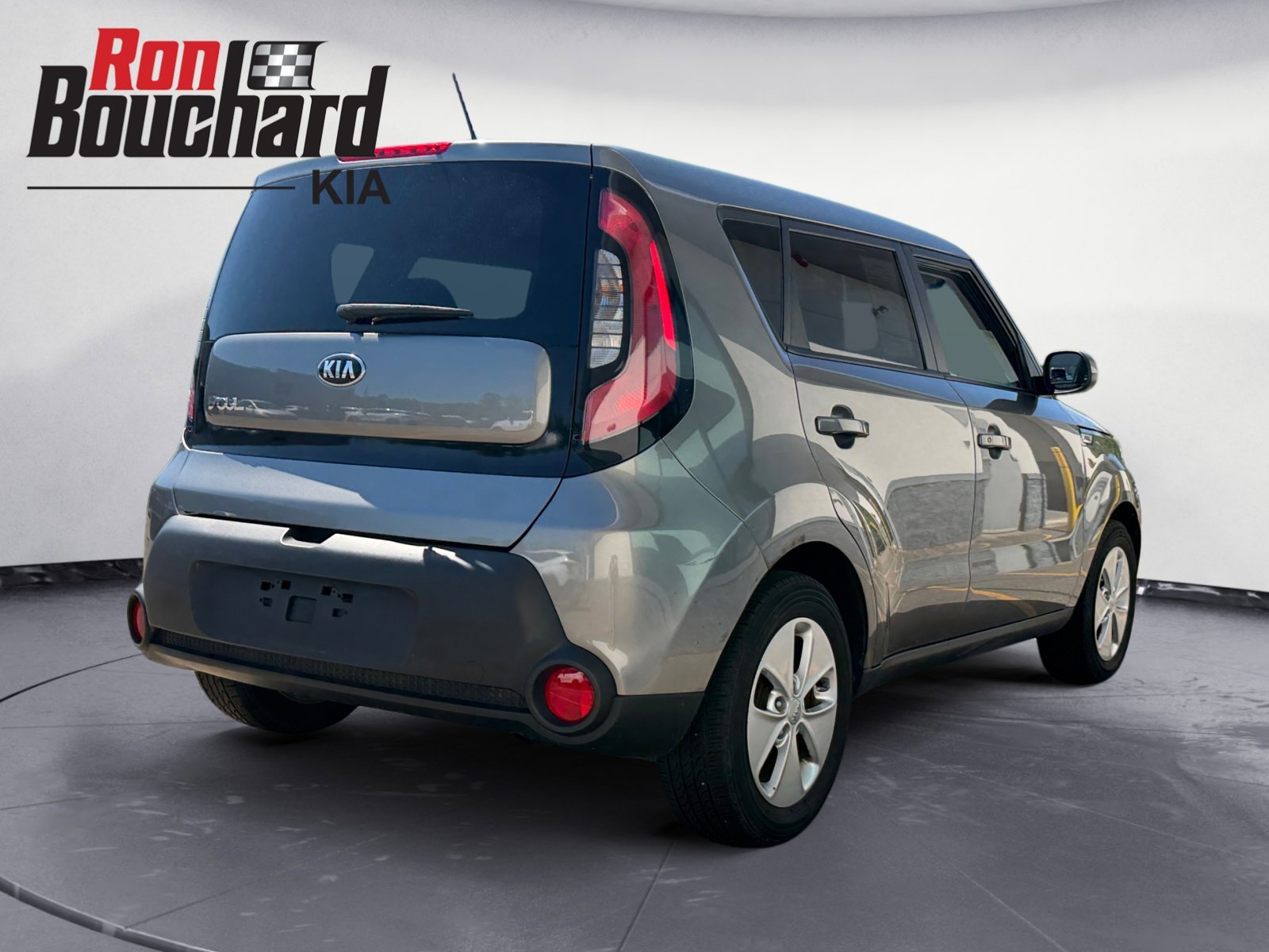Used 2015 Kia Soul Base with VIN KNDJN2A22F7158714 for sale in Lancaster, MA