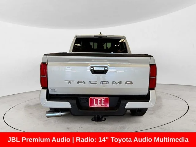 Used 2025 Wind Chill Pearl Toyota Limited image 5