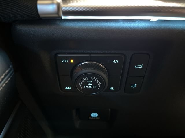 New 2026 Star White Metallic Tri-Coat Ford Tremor® image 35