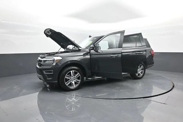 Used 2022 Dark Matter Metallic Ford Limited image 44