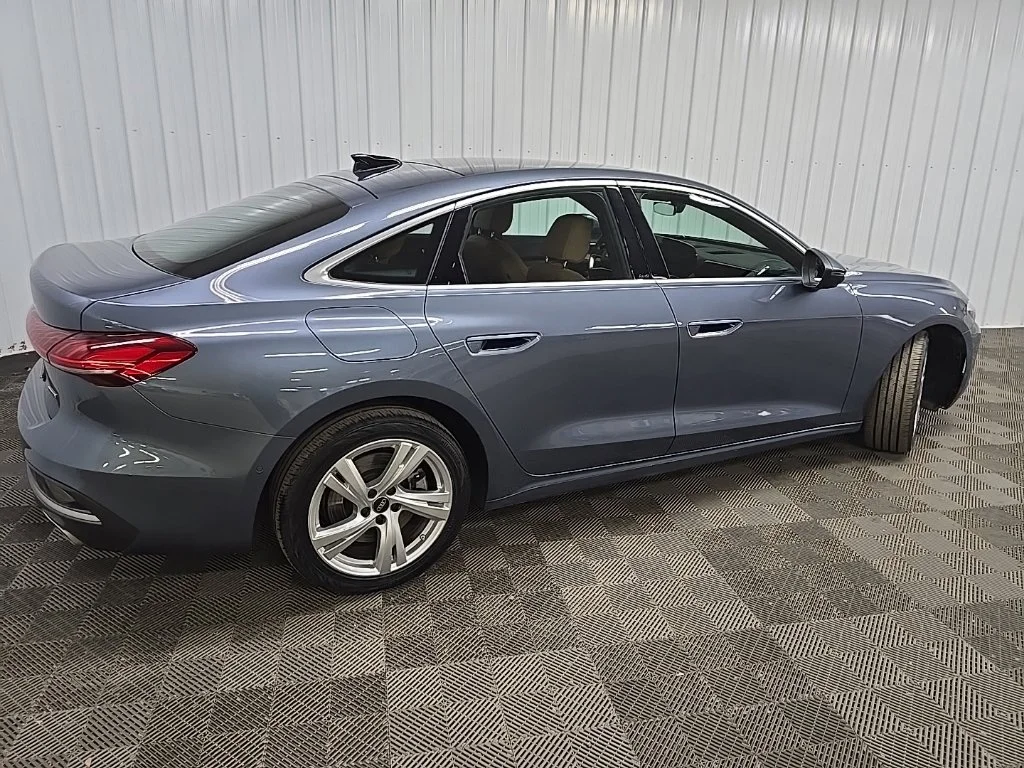 Used 2025 Horizon Blue Metallic Audi 2.0T Premium image 3