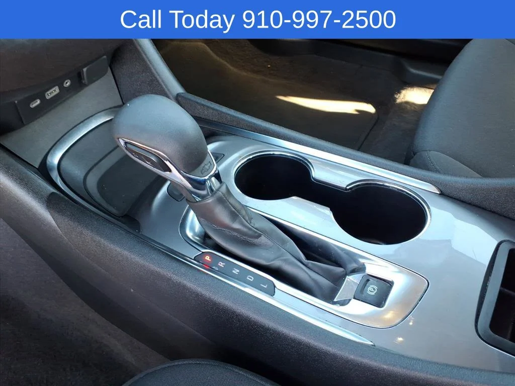 Used 2025 Mosaic Black Metallic Chevrolet 1LT image 25