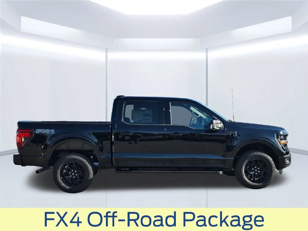 New 2026 Agate Black Metallic Ford XLT image 24