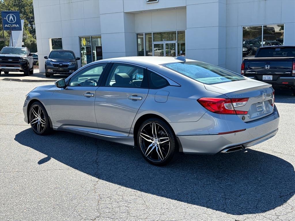 Used 2021 Lunar Silver Metallic Honda Touring image 5