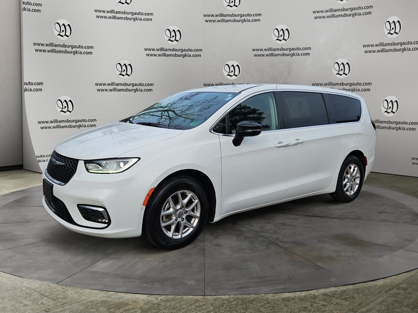 2024 Chrysler Pacifica