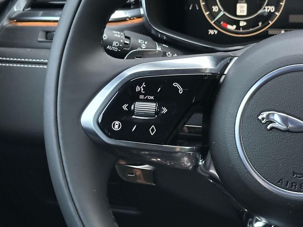 2026 Jaguar F-Pace R-Dynamic S - Photo 8