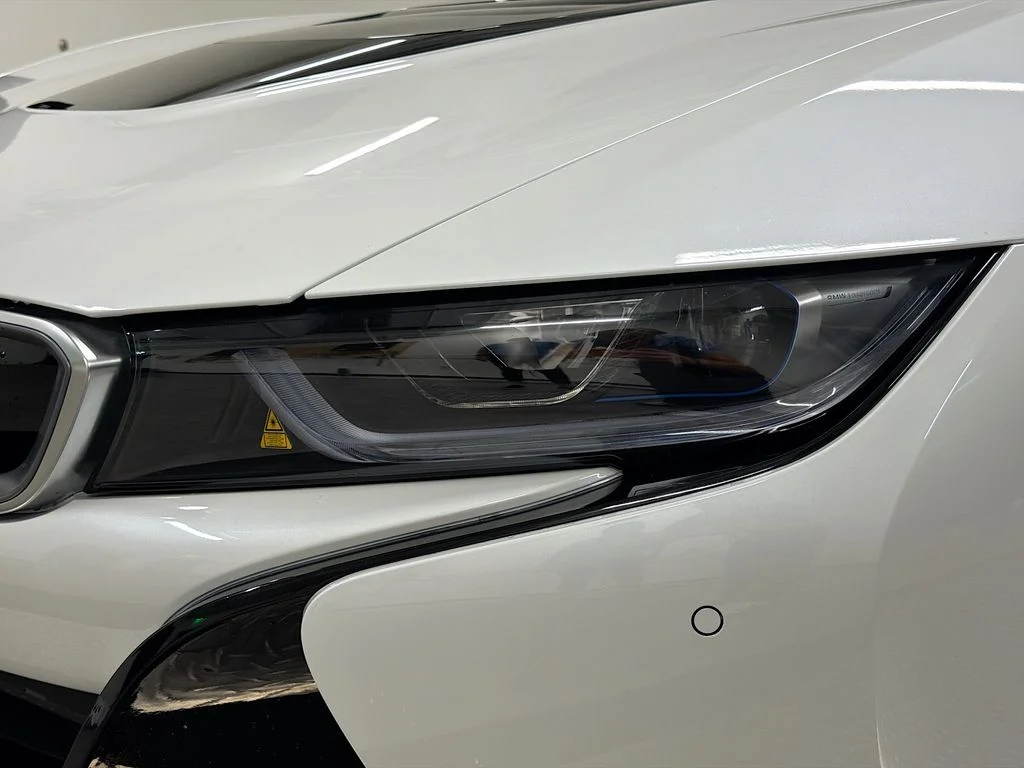 Used 2019 Crystal White Pearl BMW Base image 30