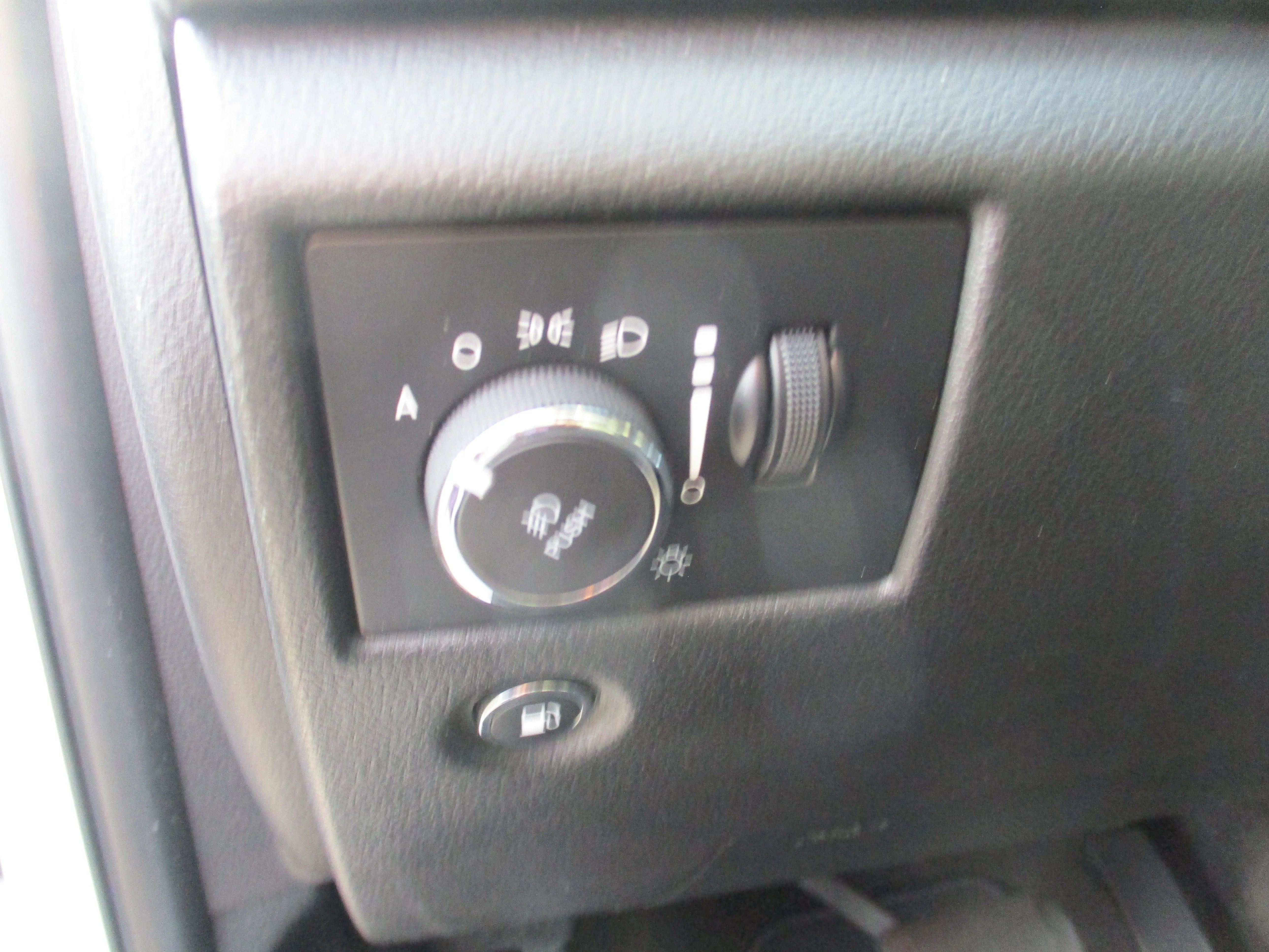 Used 2018 Bright White Clearcoat Jeep Upland image 25
