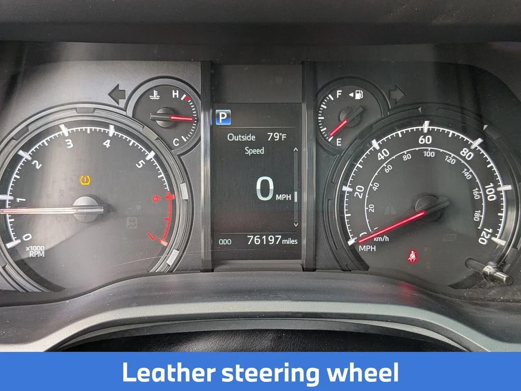 Used 2022 Blue Toyota SR5 image 17