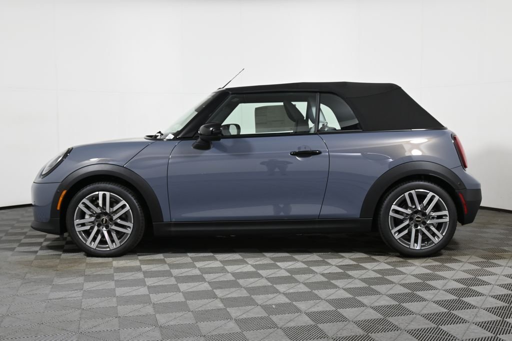 New 2026 Brown MINI Signature Plus image 2