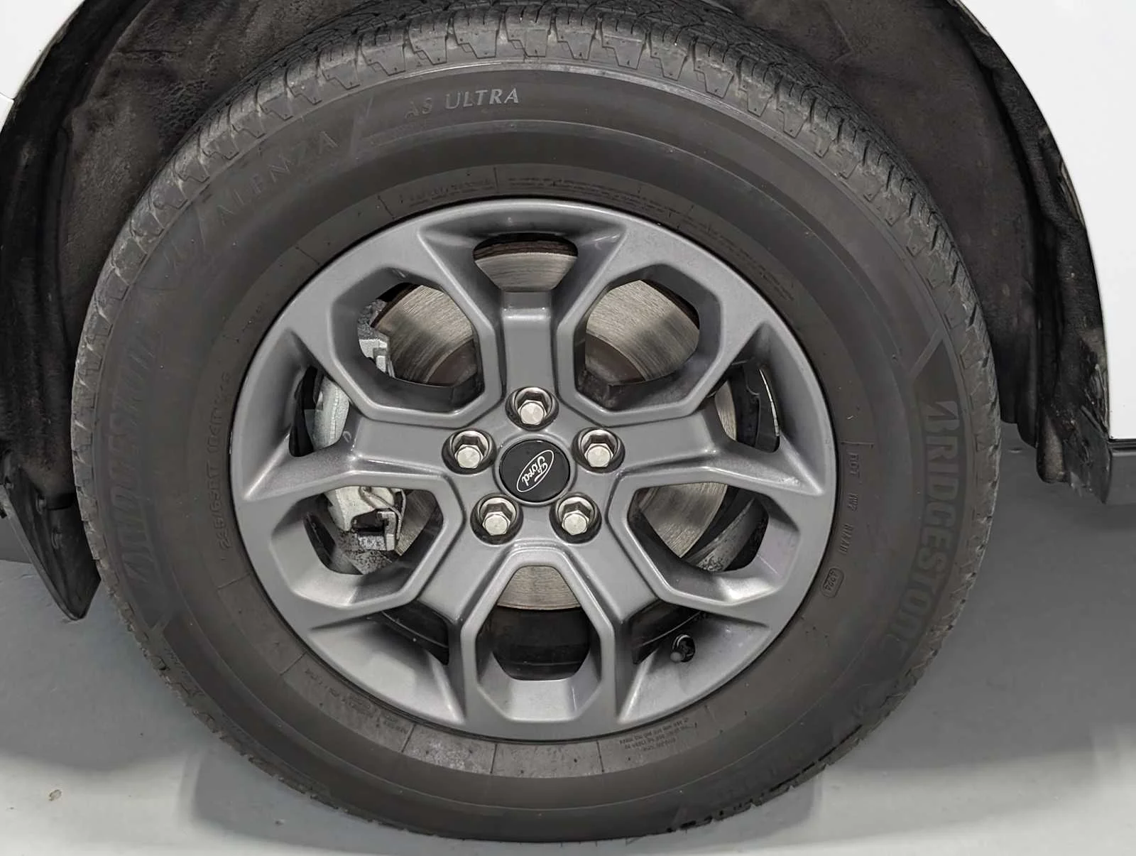 Used 2023 Oxford White Ford XLT image 3
