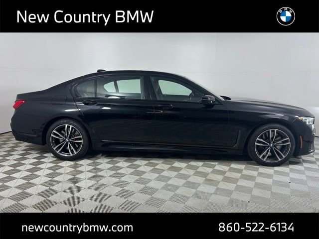 Used 2022 Black Sapphire Metallic BMW 750i xDrive image 8