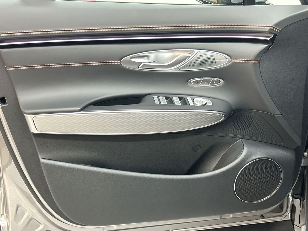 Used 2026 Silver Genesis 2.5T Sport Prestige image 12