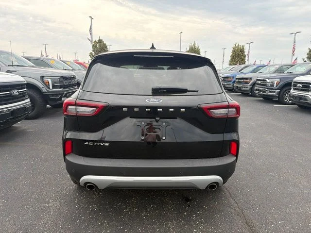 Used 2023 Agate Black Metallic Ford Active image 4