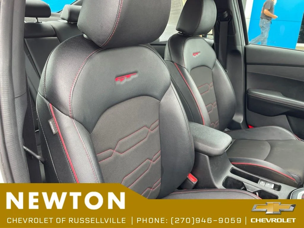 Used 2024 White Kia GT image 22