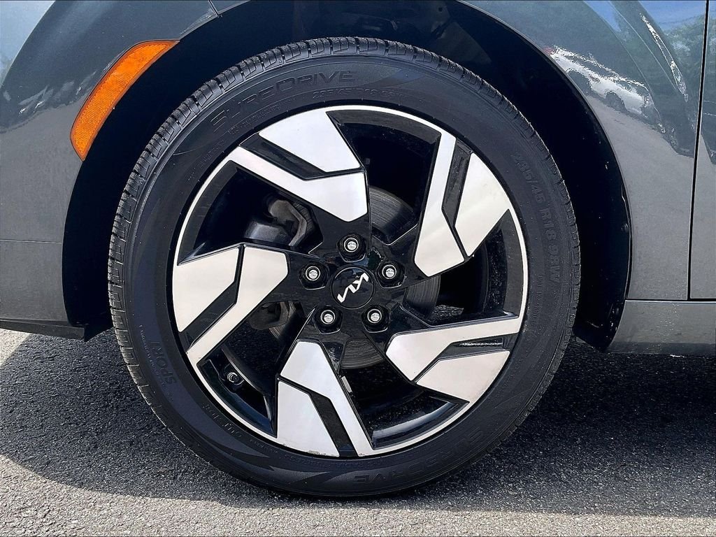 Used 2023 Gray Kia GT-Line image 22