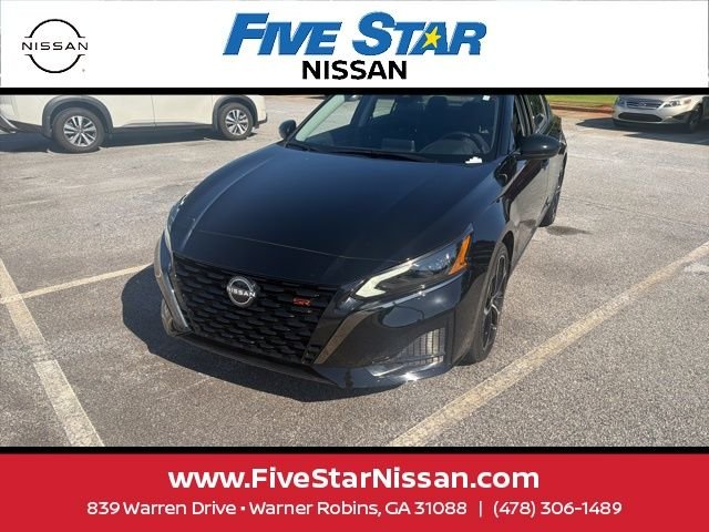 Used 2025 Black Nissan 2.5 SR image 2