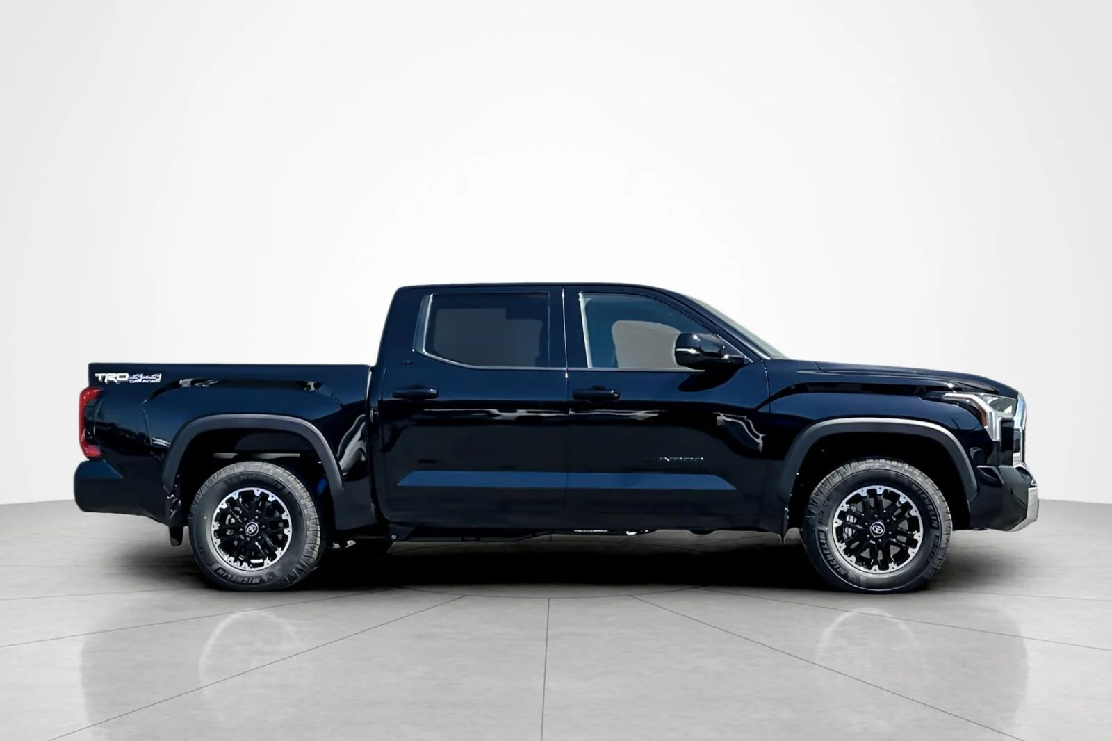 New 2026 Midnight Black Metallic Toyota  SR5 image 6