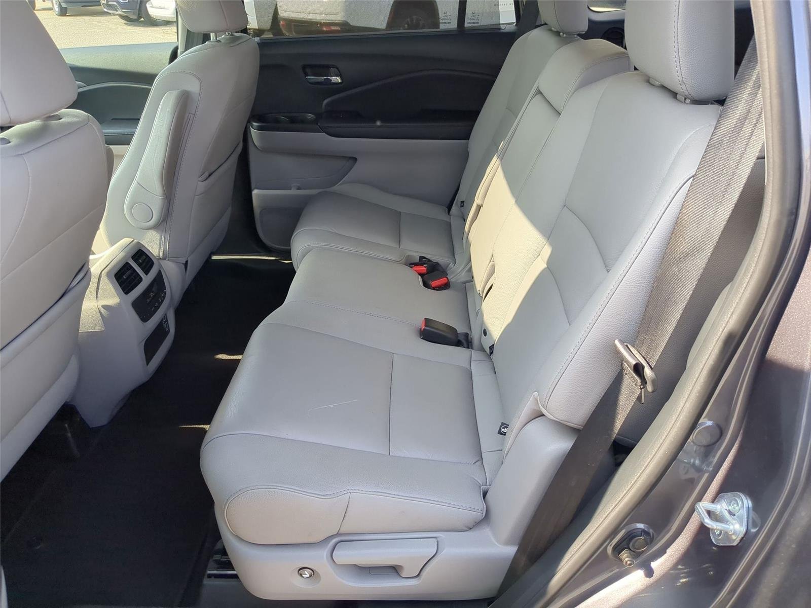 Used 2022  Honda EX-L image 28