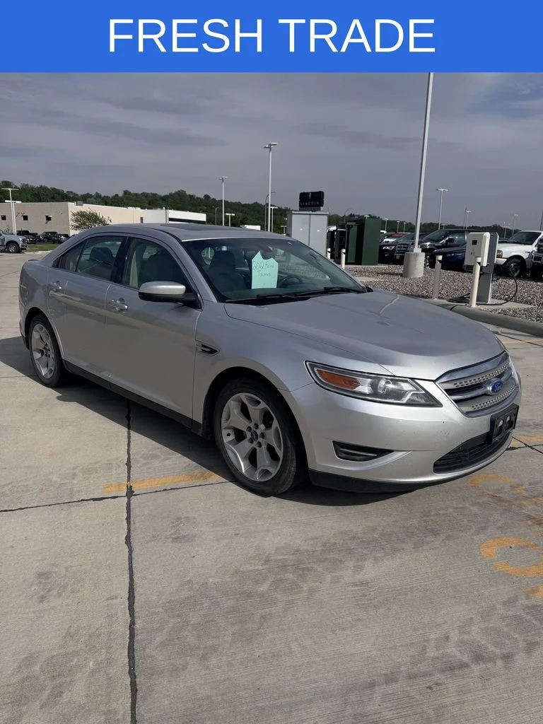 2012 Ford Taurus SEL FWD's photo