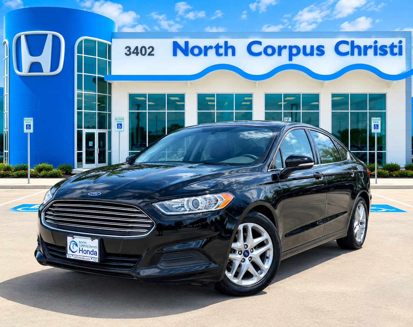 Used 2014 Black Ford SE image 1