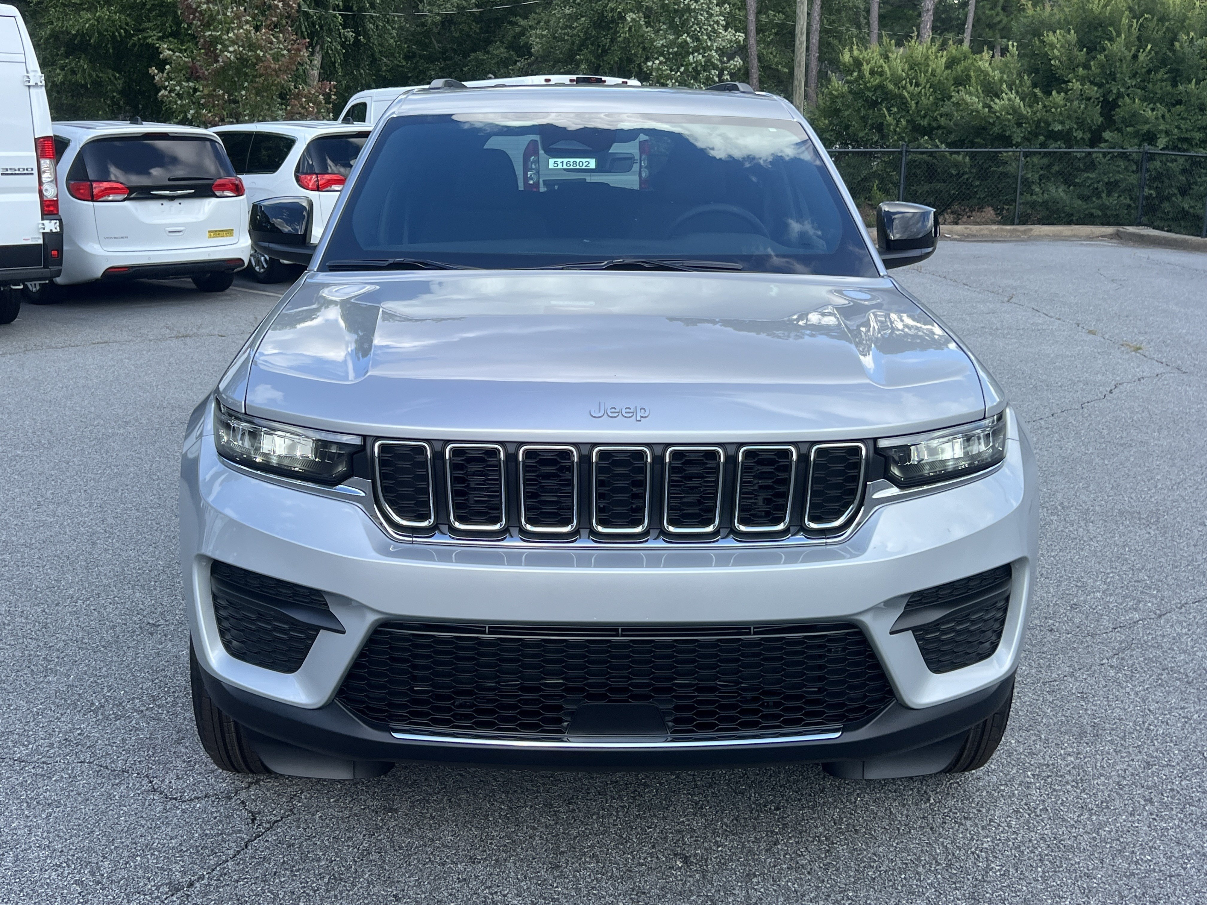 New 2026 Silver Zynith Exterior Paint Jeep Laredo image 2