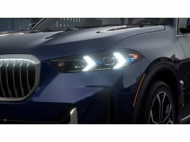 Used 2026 Tanzanite Blue II Metallic BMW sDrive40i image 6