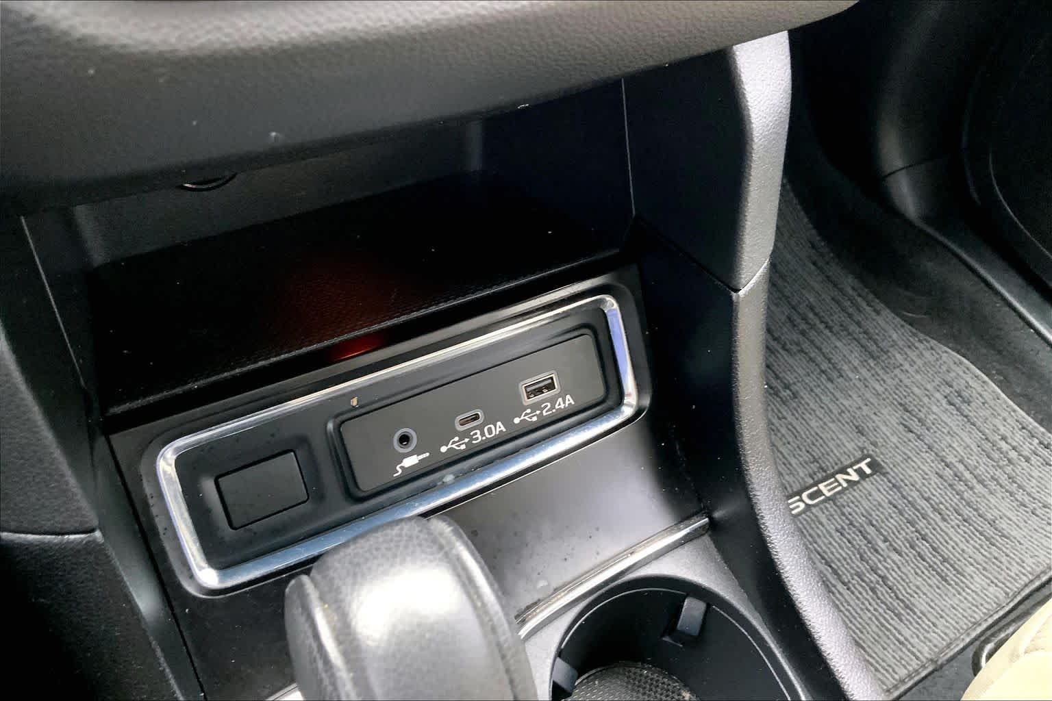 Used 2023 Crystal White Pearl Subaru Premium image 33