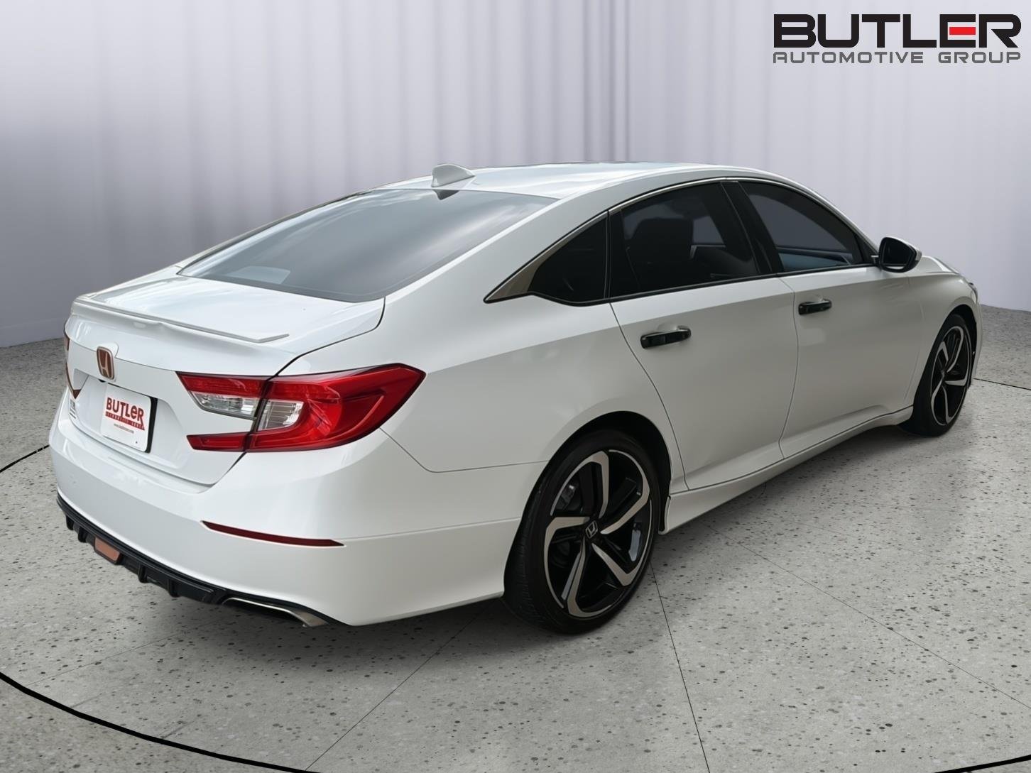 Used 2019 Platinum White Pearl Honda Sport image 6