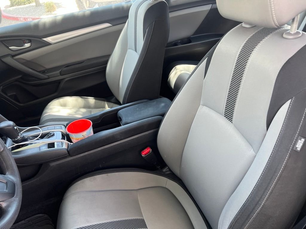Used 2017  Honda LX-P image 14