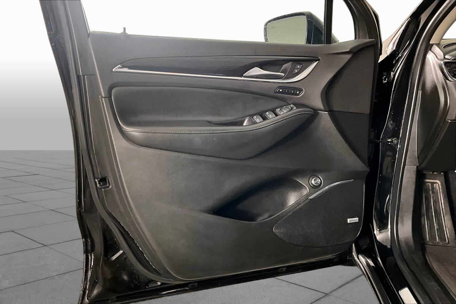 Used 2020 Ebony Twilight Metallic Buick Avenir image 20