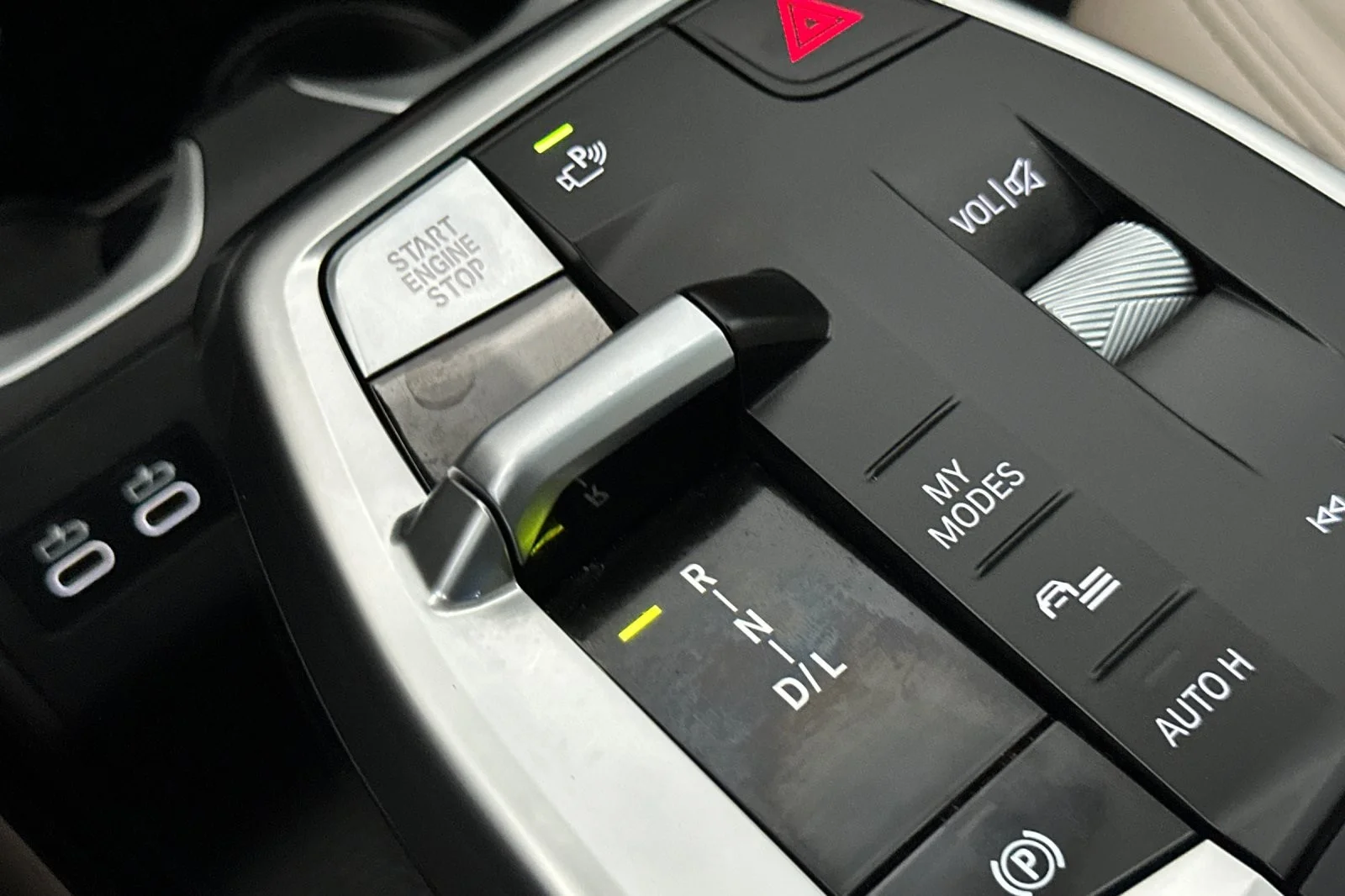 2025 BMW X1 28i - Photo 21