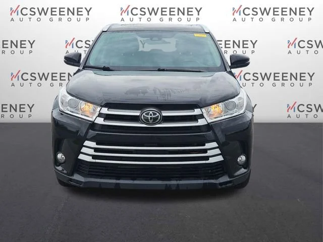Used 2019  Toyota SE image 8
