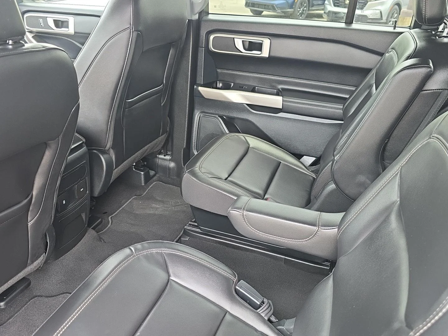 Used 2023 Agate Black Ford XLT image 22