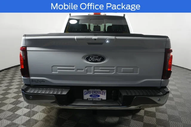 New 2026 Oxford White Ford XLT image 4
