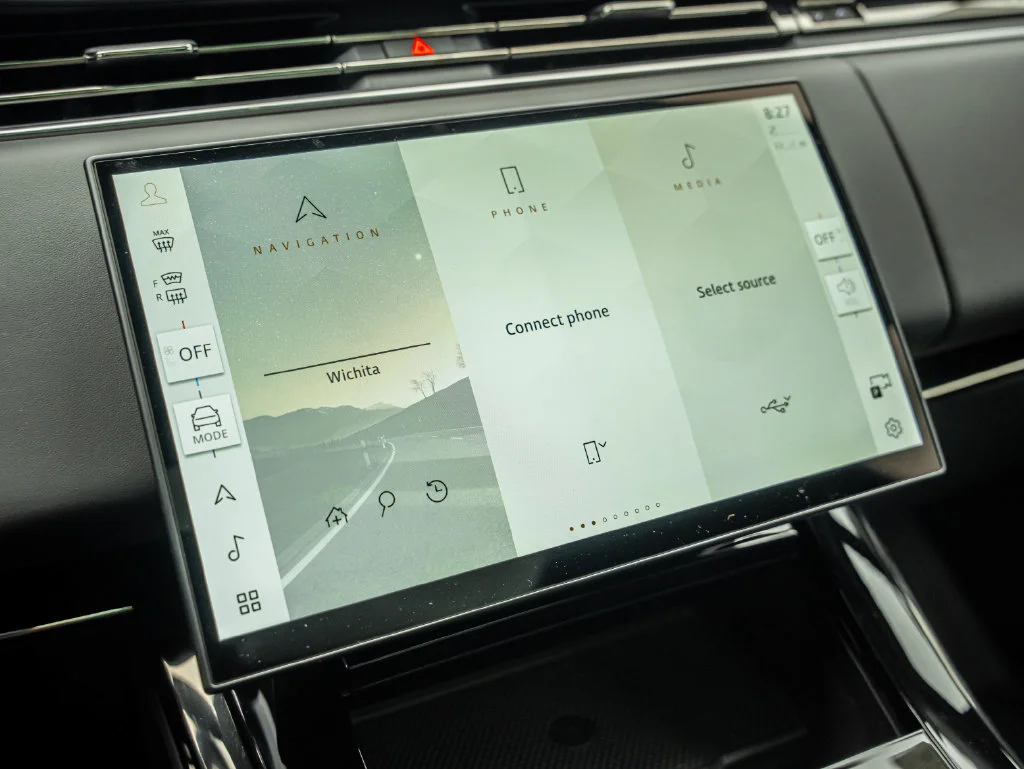 New 2026 Fuji White Land Rover Dynamic SE image 22