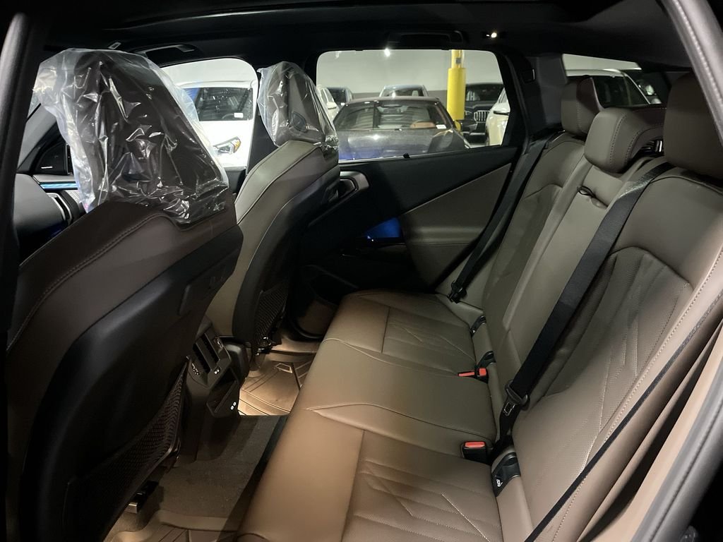 New 2026 Black Sapphire Metallic BMW M50 xDrive image 23