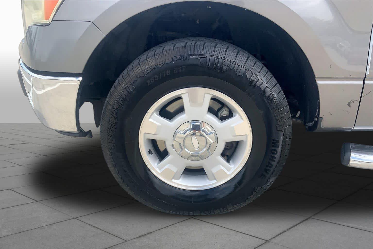 Used 2010 Sterling Grey Metallic Ford XLT image 10
