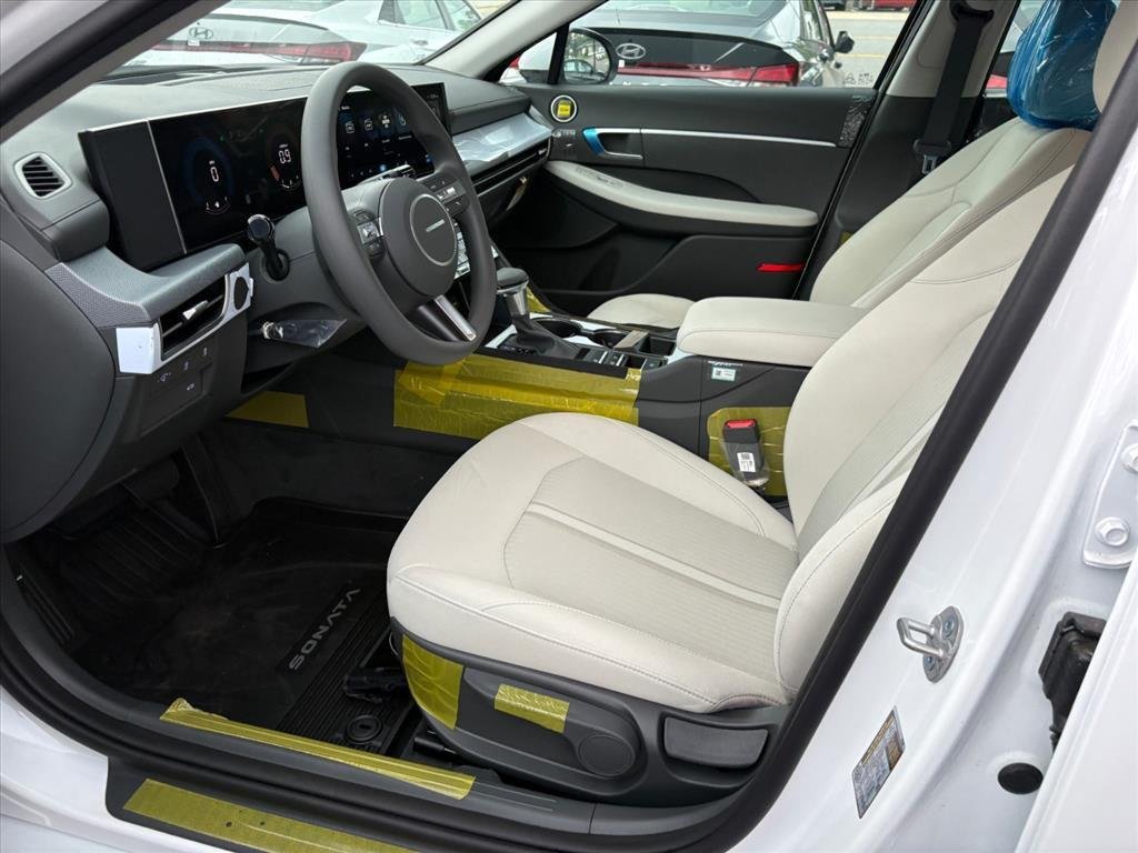 New 2026 Serenity White Pearl Hyundai SE image 42