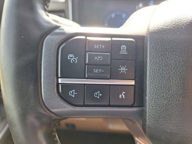 Used 2023 Star White Metallic Tri-Coat Ford LARIAT image 15