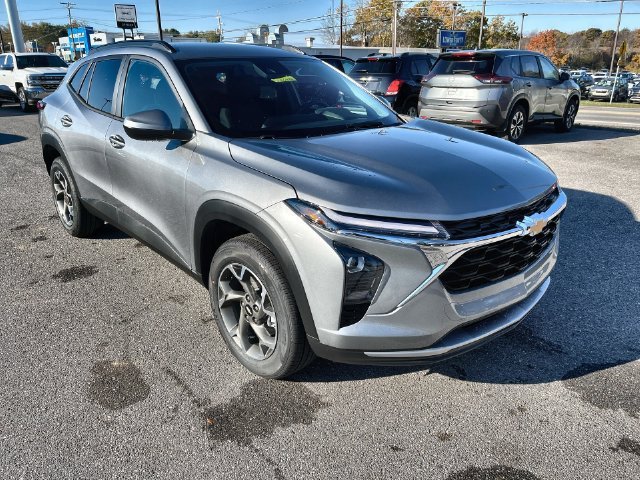 2026 Chevrolet Trax LT - Photo 17