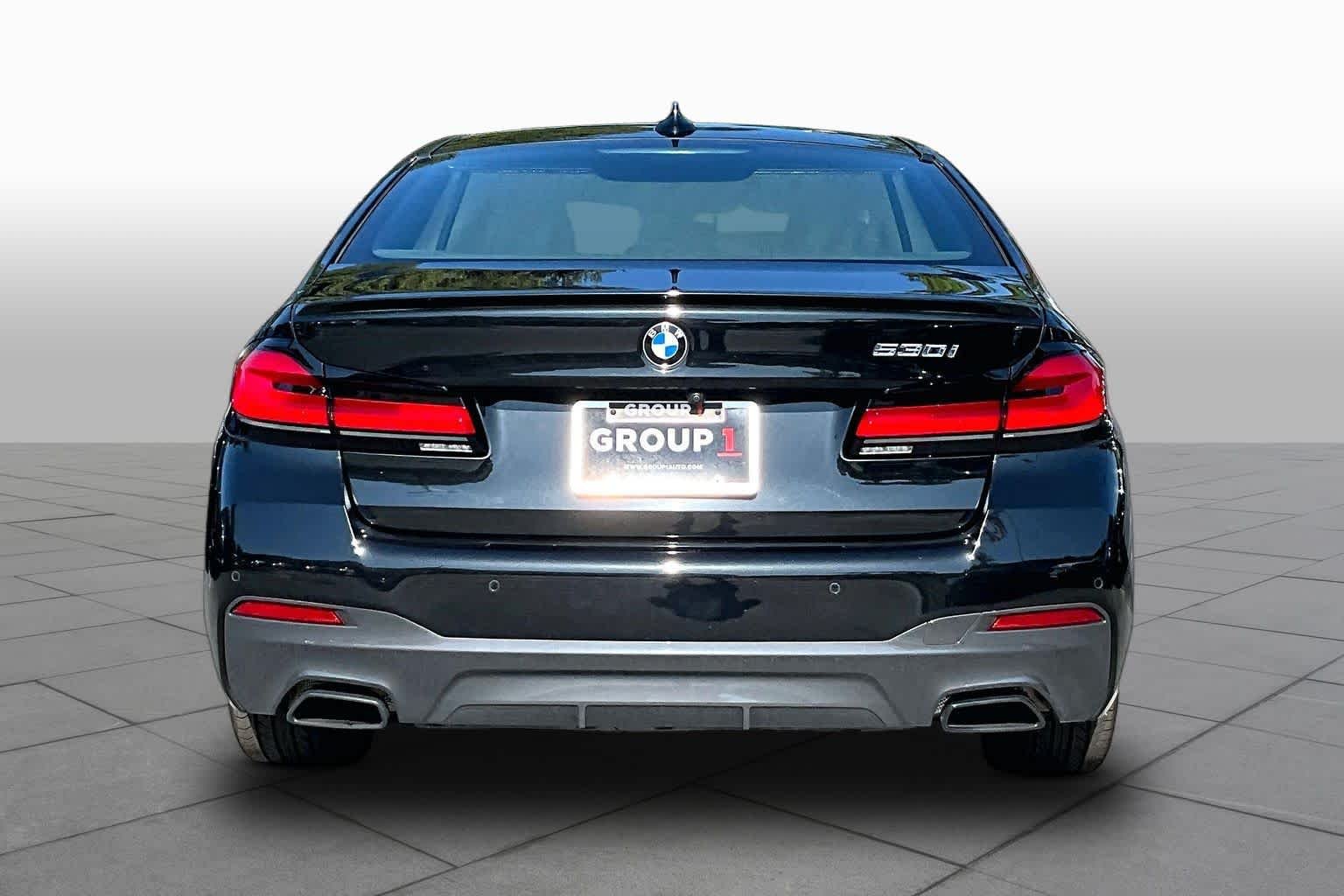 Used 2022 Black Sapphire Metallic BMW 530i image 5