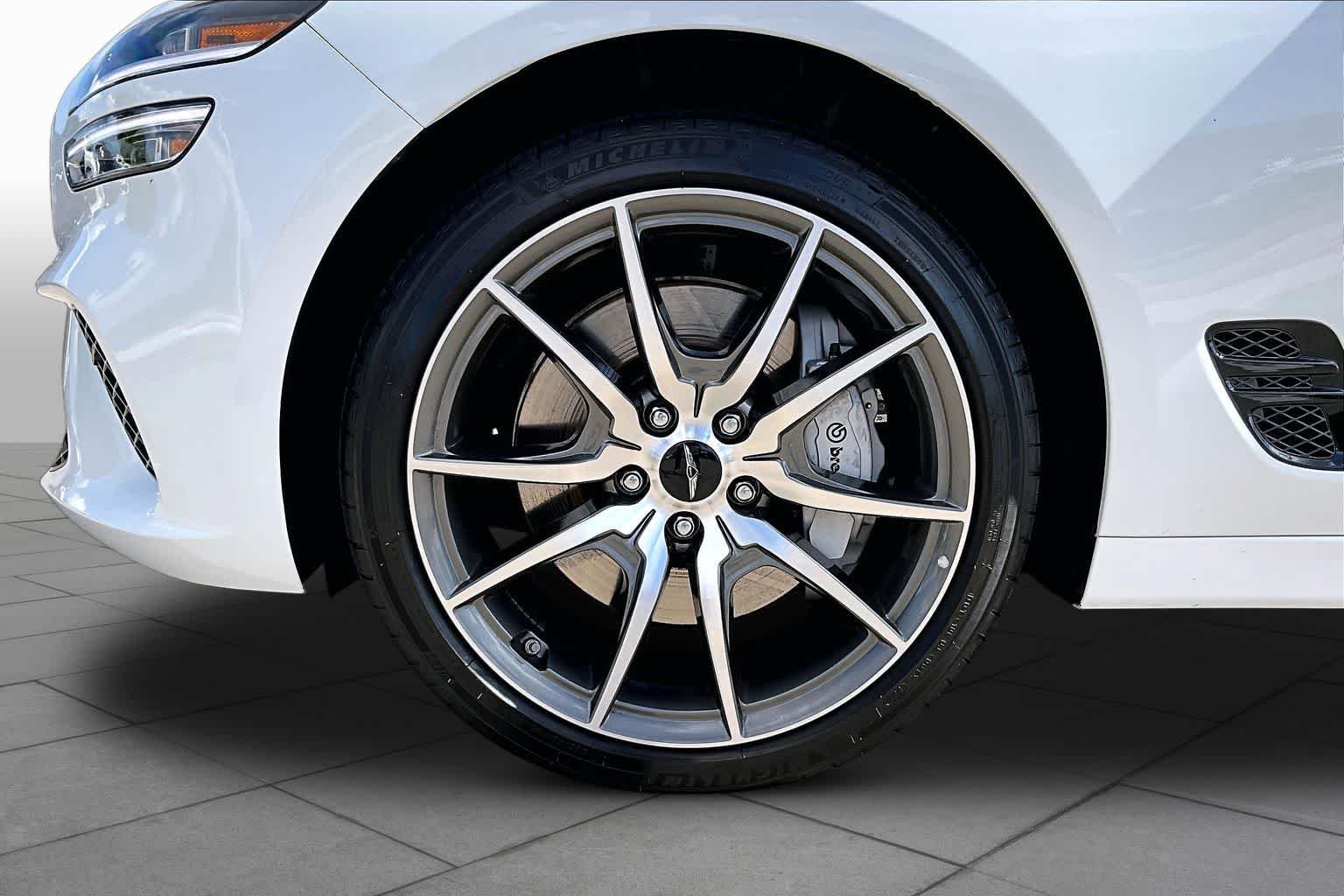 Certified Used 2026 Uyuni White Genesis 2.5T Prestige image 20