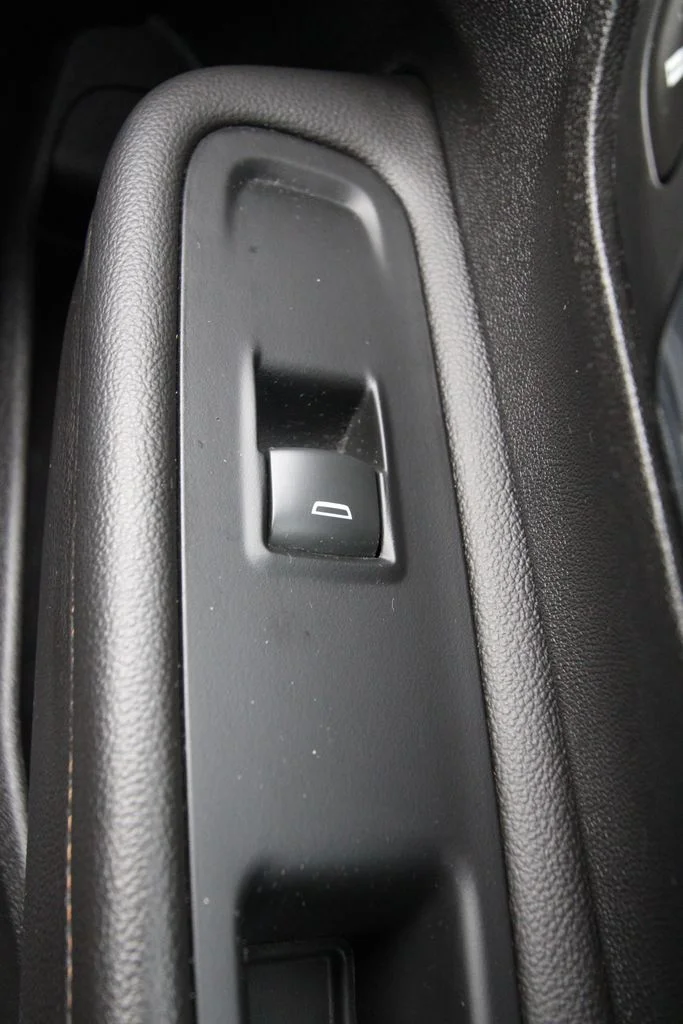 Used 2020 Gray GMC SLT image 24
